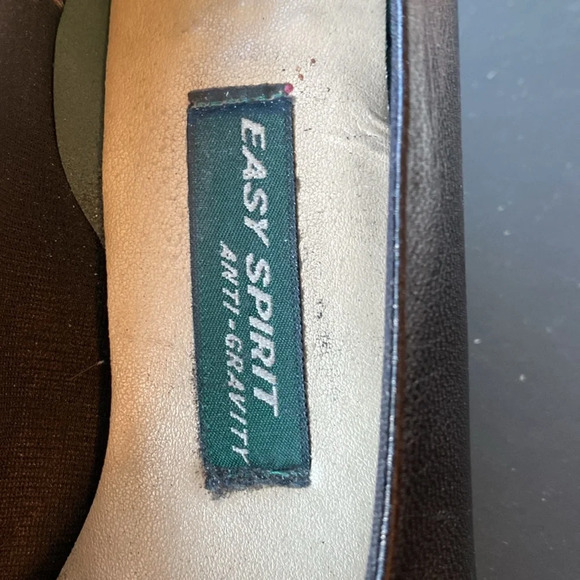 Easy Spirit Leather Heels - Picture 9 of 10